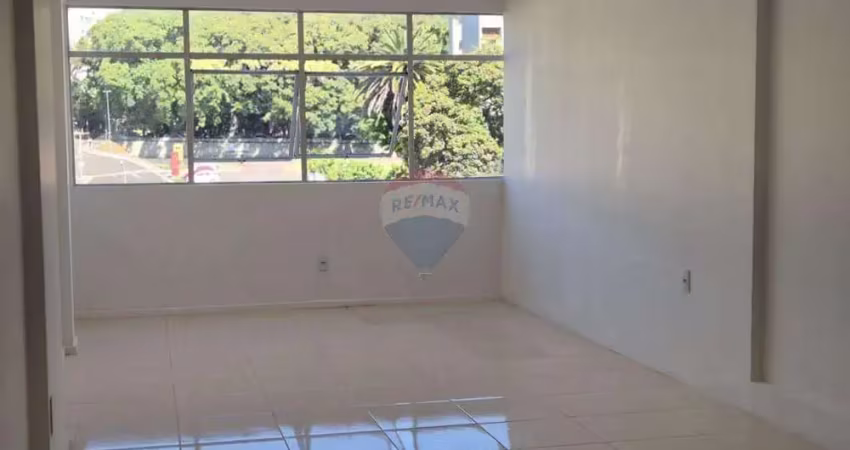 Sala comercial à venda na Avenida Cristóvão Colombo, 398, Floresta, Porto Alegre