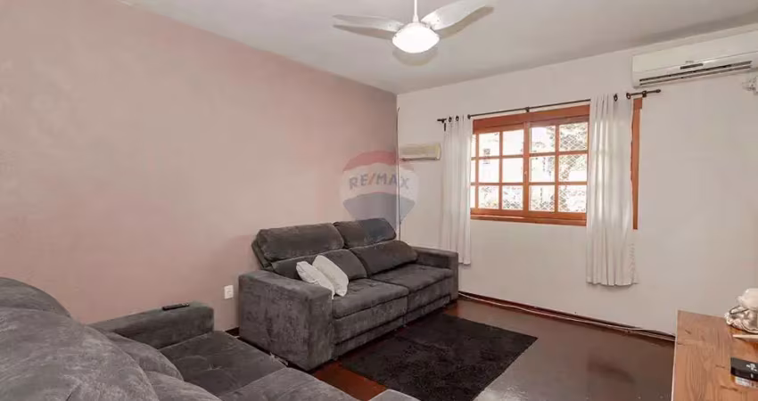 Casa com 3 quartos à venda na Rua Ernesto Pellanda, 78, Vila Jardim, Porto Alegre