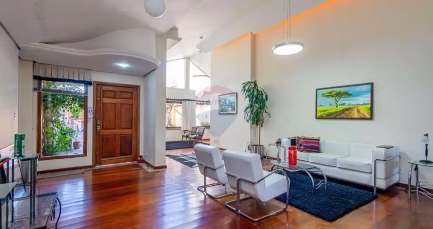 Casa diferenciada na melhor rua do bairro tristeza!