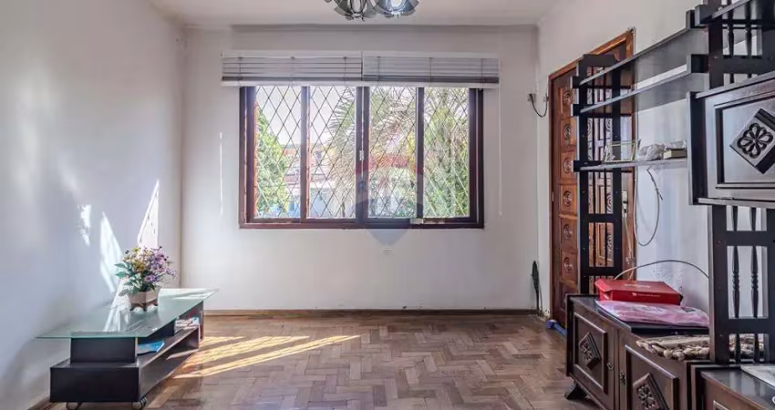 Casa com 6 dormitórios e 3 banheiros á venda , 210m² por r$698.000,00