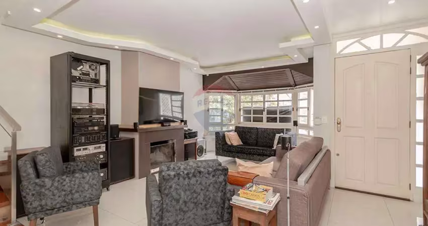 Casa com 3 quartos à venda na Rua Cananéia, 340, Chácara das Pedras, Porto Alegre