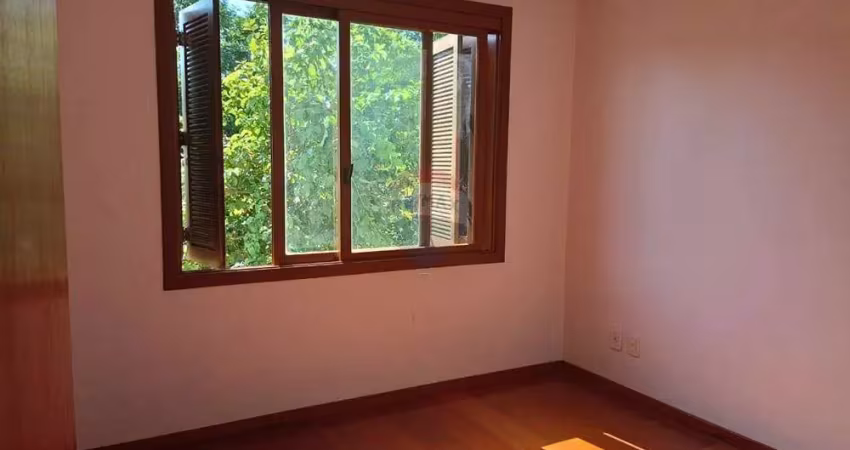 No bairro passo d areia, apartamento de 2 dormitórios, elevador , desocupado, rua ariovaldo pinheiro, 227 , próximo do shopping iguatemi e b. country