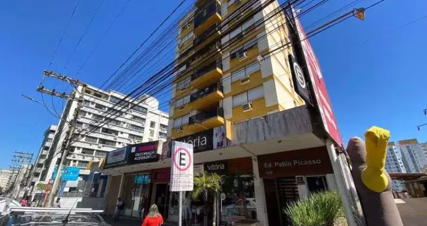 Apartamento com 2 quartos para alugar no Centro, Santa Maria 