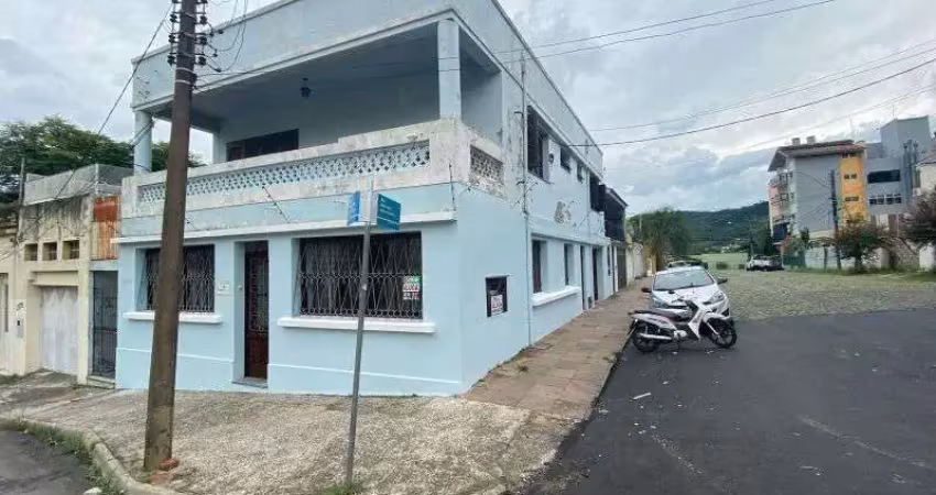Casa com 3 quartos para alugar no Centro, Santa Maria 