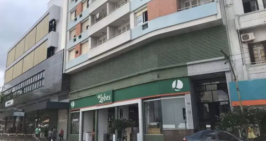 Apartamento com 4 quartos para alugar no Centro, Santa Maria 