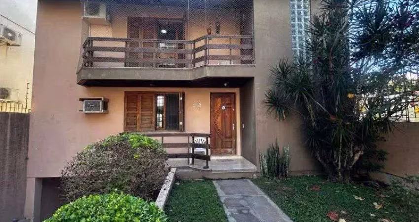 Casa com 5 quartos à venda na Nossa Senhora de Lourdes, Santa Maria 