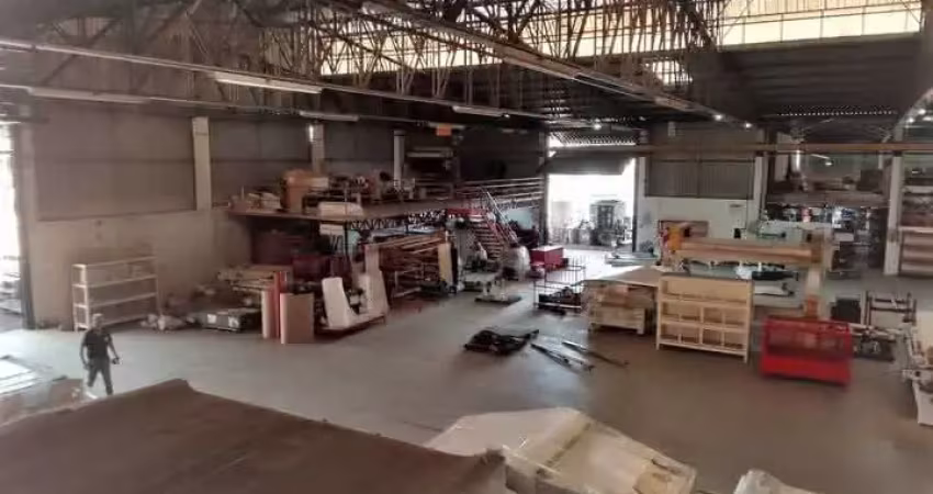 Barracão / Galpão / Depósito à venda no Centro, Bálsamo 