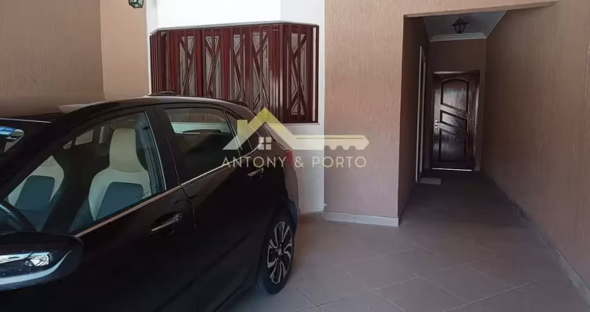 Casa térrea com acabamento impecável à venda, localização privilegiada na jardim vila galvão, guaru