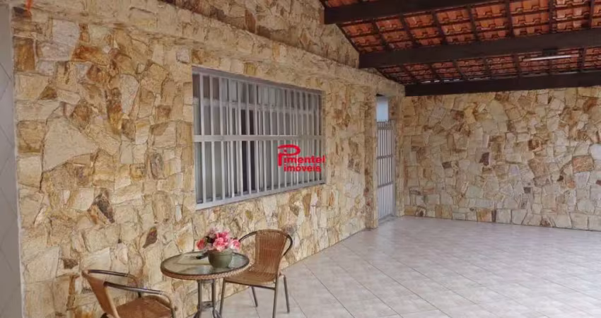 Casa isolada com 3 dormitórios disponível para venda e locação comercial no centro do boqueirão em p
