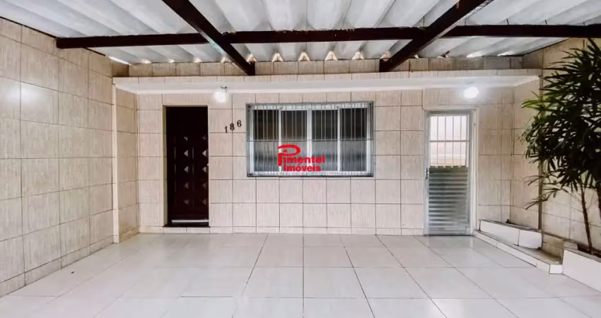 Casa 2 dormitórios p/ locação  no boqueirão em praia grande ?sp