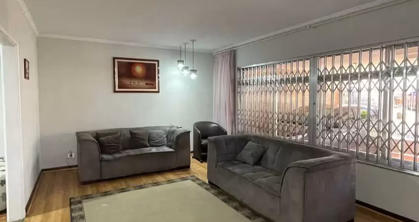 Sobrado com suíte, edícula e quintal em localização privilegiada no carrão!