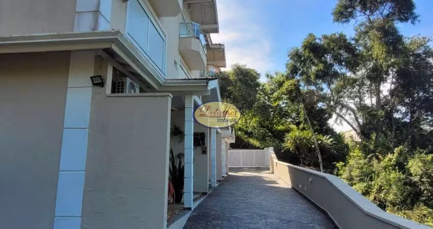 Casa em condomínio fechado com 2 quartos à venda no Cigarras, São Sebastião 