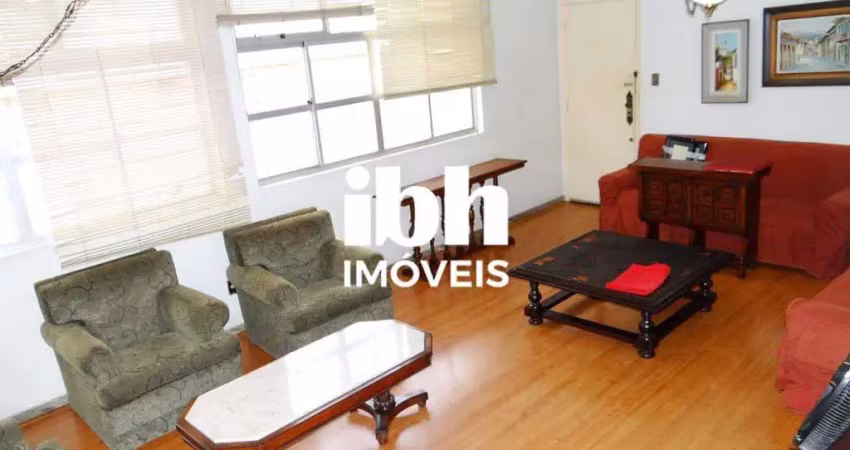 Apartamento a venda com 230m², 4 quartos, 1 suíte, 2 vagas de garagem no santo agostinho.