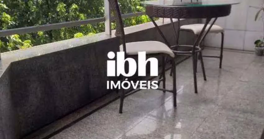 Apartamento à venda com 154,00m², 4 quartos, 1 suíte,4 banheiros, 2 vagas de garagem no funcionários.