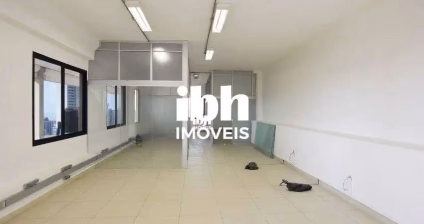 Aluguel de salas geminadas com 53m² no vila da serra.