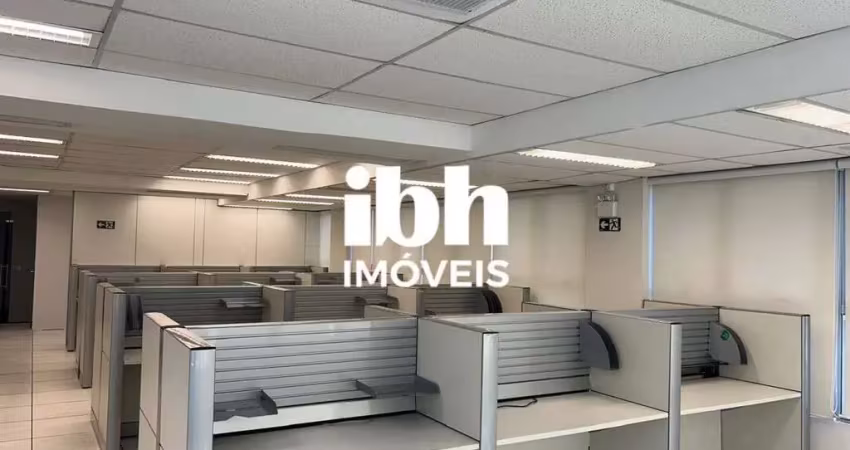 Andar corrido com 170m² e 02 vagas para locação na savassi