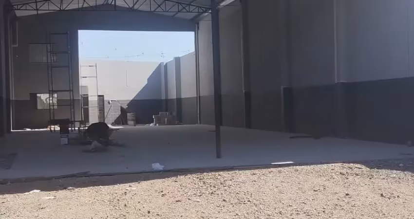 Barracão 400 m2 quississana são josé dos pinhais de frente para rodovia