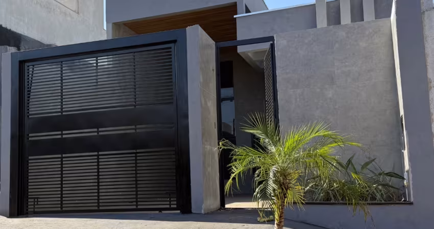 Casa com 3 quartos à venda na Rua Pioneira Valéria Cadorim Manfrinato, 270, Jardim Araucária, Maringá