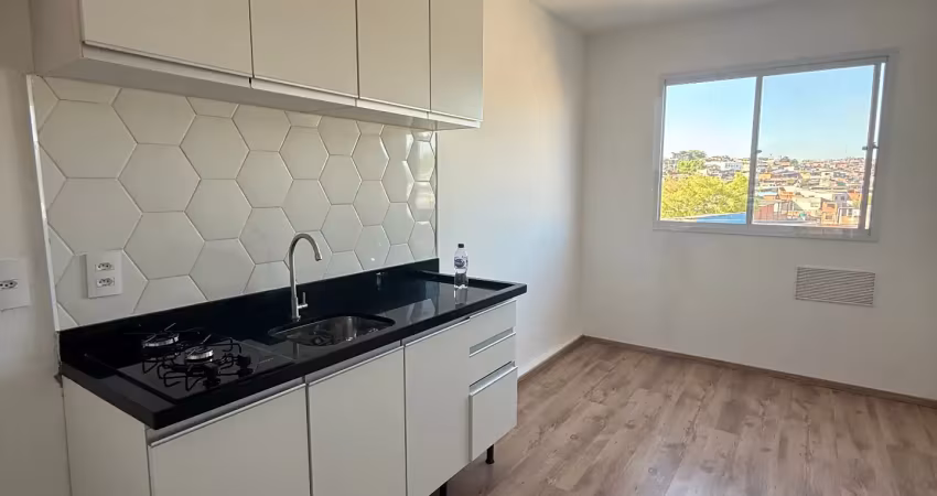 Lindo apartamento recém reformado, com móveis planejados, nunca habitado