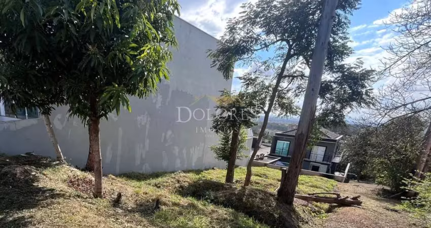 Ótimo terreno plano no condominio aruã em mogi das cruzes com vista exuberante.