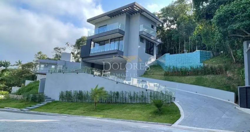 Casa nova de alto padrão, fino acabamento c/ fundo e lateral reserva analisa permuta no aruã lagos.