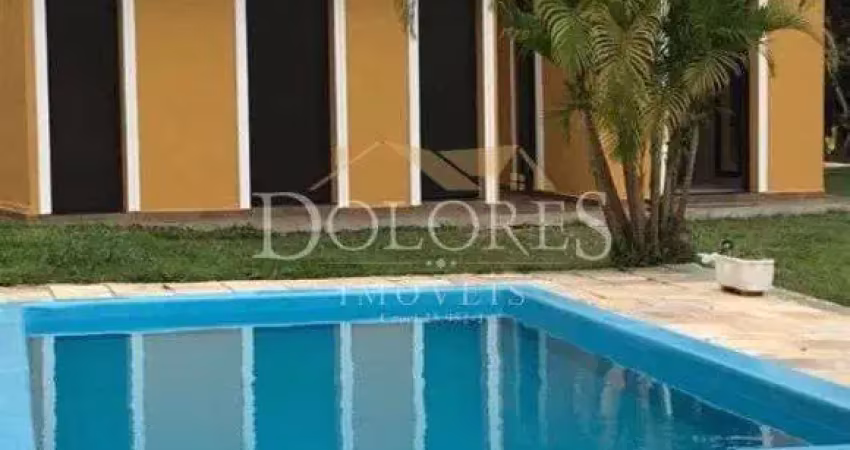 Chácara com 4 dormitórios sendo 1 suíte na cidade de arujá