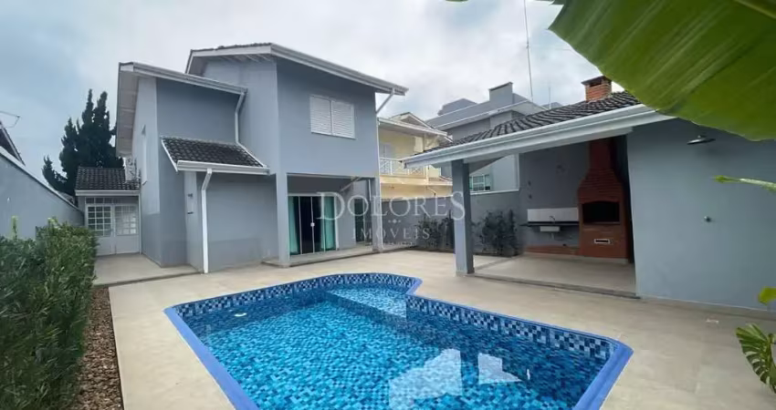 Sobrado c/ 3 domr. sendo 1 suíte com closet e hidro p/ locação no condomínio aruã em mogi das cruzes