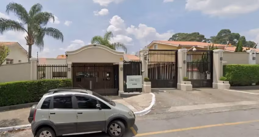 Excelente sobrado de condominio a venda com 215 m²  3 dormitórios e 4 vagas piscina privativa