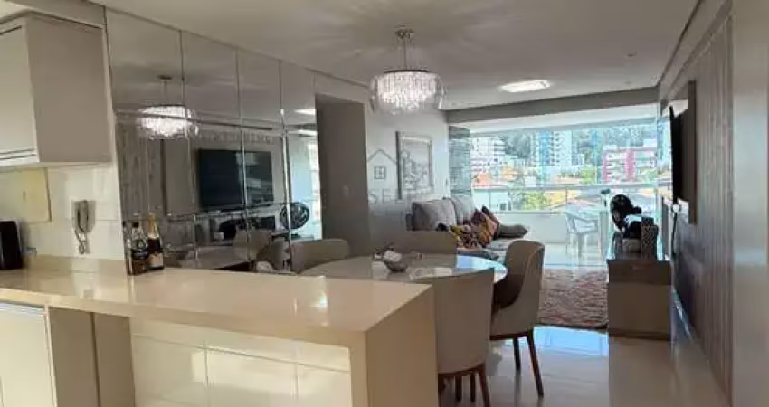 Apartamento com 3 quartos para alugar na Rua dos Tangarás, 178, Loteamento Praia Dourada, Ilhéus