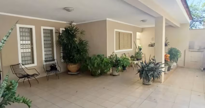 Vendo casa bairro planalto com ótima localização, próximo a rua marcílio dias