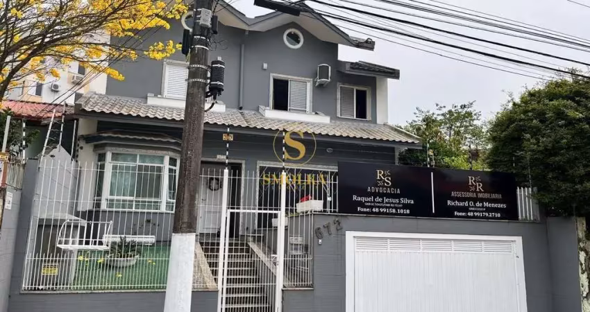 Casa em condomínio fechado com 4 quartos à venda na Rua José Abreu, Canto, Florianópolis