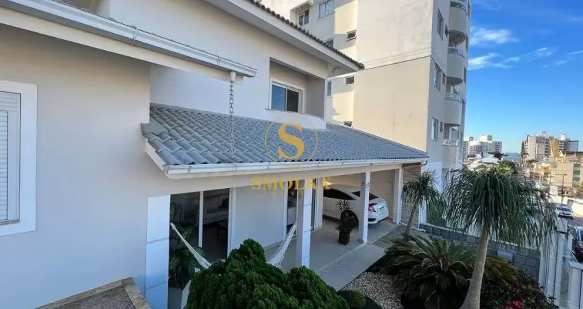 Casa comercial com 6 salas à venda na Rua Virgilino Ferreira de Souza, Barreiros, São José