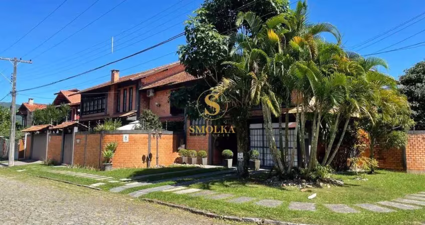 Casa em condomínio fechado com 5 quartos à venda na Rua Itapeva, Itacorubi, Florianópolis