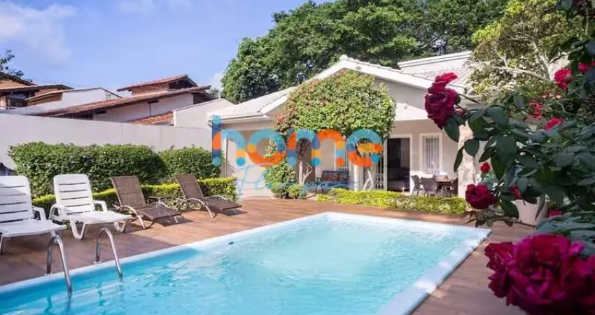 Casa com 3 quartos à venda na Rua Maria Pires Linhares, 789, Campeche, Florianópolis
