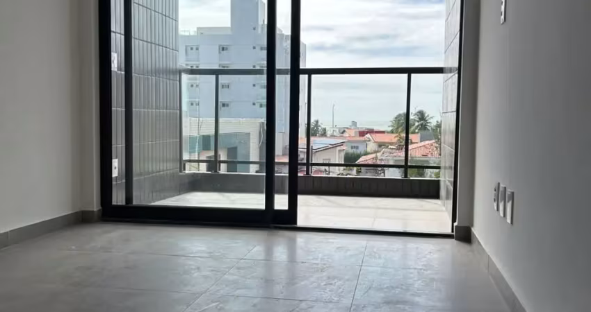 Lindo apartamento no bessa de 2 quartos sendo 1 suíte, área de lazer na cobertura com vista para o mar permanente.