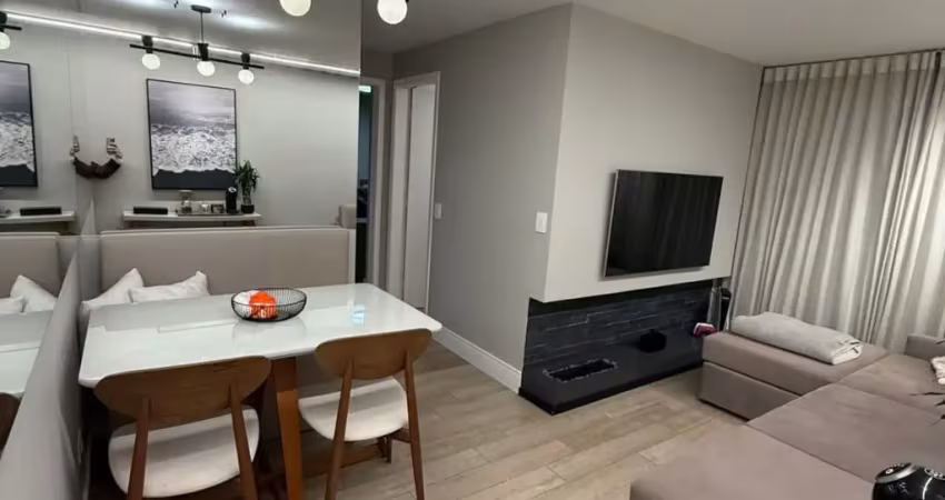 Lindo apartamento pronto para morar, totalmente reformado e mobiliado