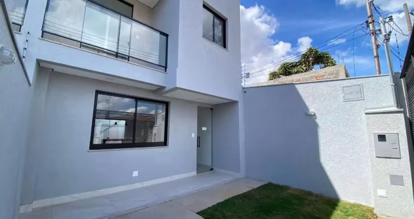 Casa geminada duplex alto padrão à venda no planalto