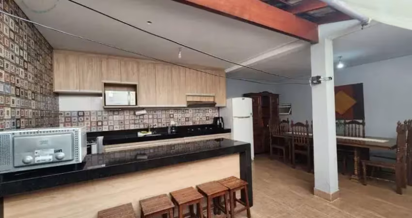 Casa com 3 quartos à venda na Santa Amélia, Belo Horizonte 