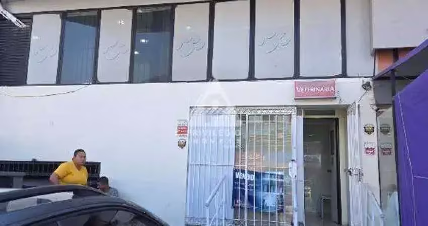 Loja comercial versátil e espaçosa no coração do jardim oceânico
