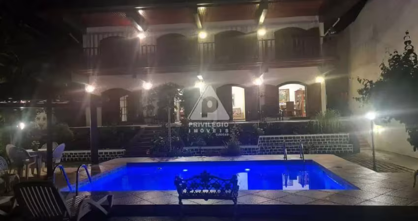 Casa à venda - rua calheiros gomes, barra da tijuca 4 quartos | 2 suítes | piscina | energia solar | 7 vagas