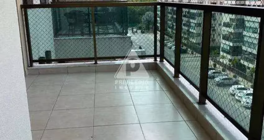 Apartamento de 3 quartos sendo 1 suíte no pontal oceânico , sol da manhã.