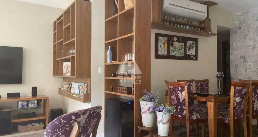 Apartamento amplo com 3 uartos (2 suítes) - opção para 4 quartos.