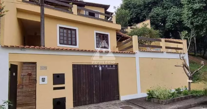 Casa duplex à venda, 4 quartos, 1 suíte, 2 vagas, gardênia azul - rio de janeiro/rj