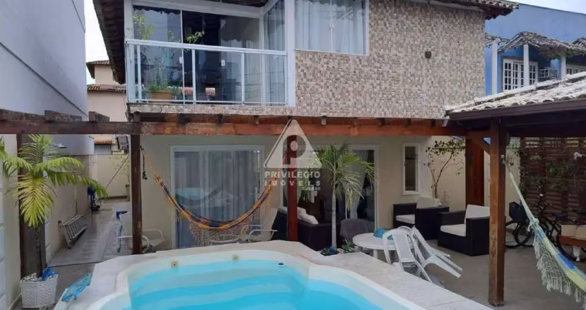 Casa triplex à venda, 3 quartos, vargem grande - rio de janeiro/rj