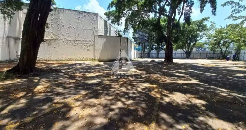 Terreno à venda na Avenida Armando Lombardi, Barra da Tijuca, Rio de Janeiro