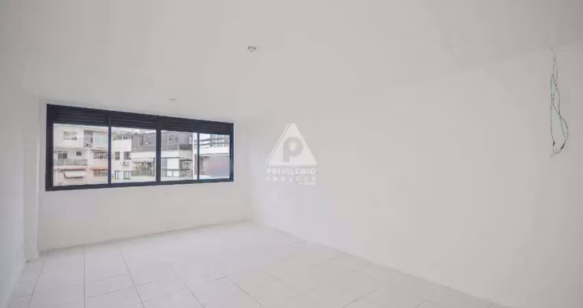 Excelente sala comercial no condominio odeon center no jardim oceânico!