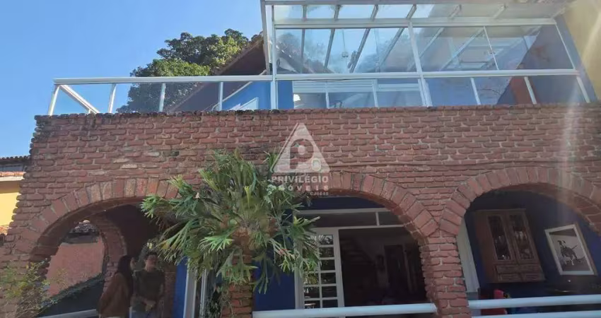 Casa no condominio barra antiga no alto da barrinha