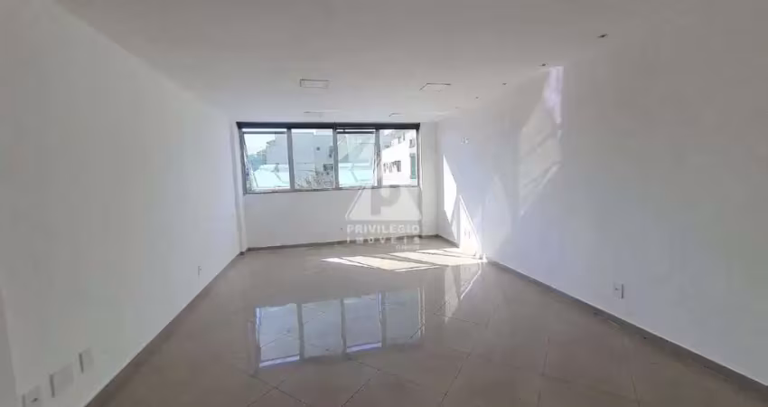 Sala comercial de 29 m² em porcelanato no recreio dos bandeirantes