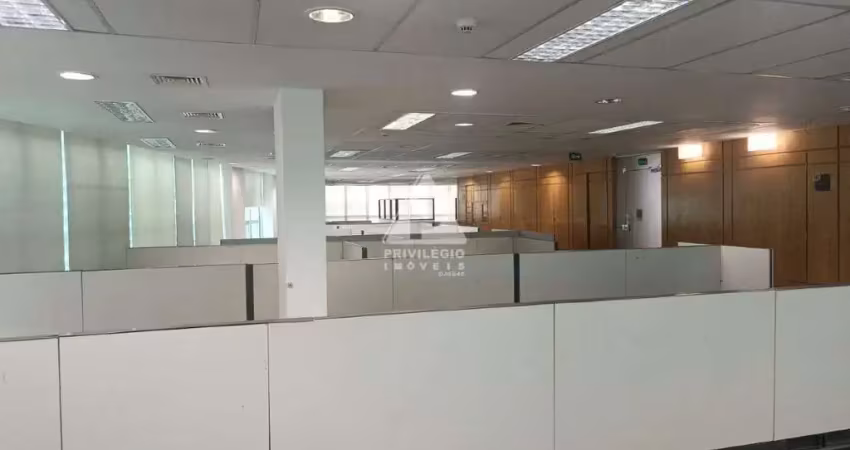 Excelente loja comercial no coraçao do jardim oceanico de 1000 metros quadrados