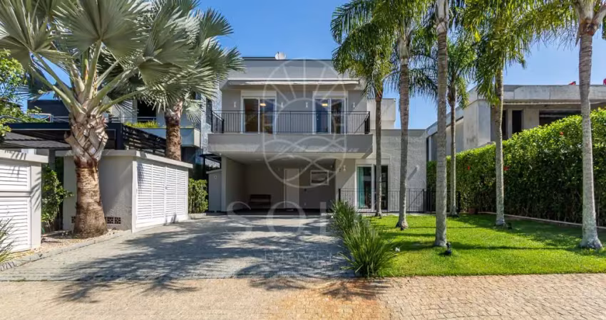 Casa no condomínio vivendas do atlântico em balneário camboriú